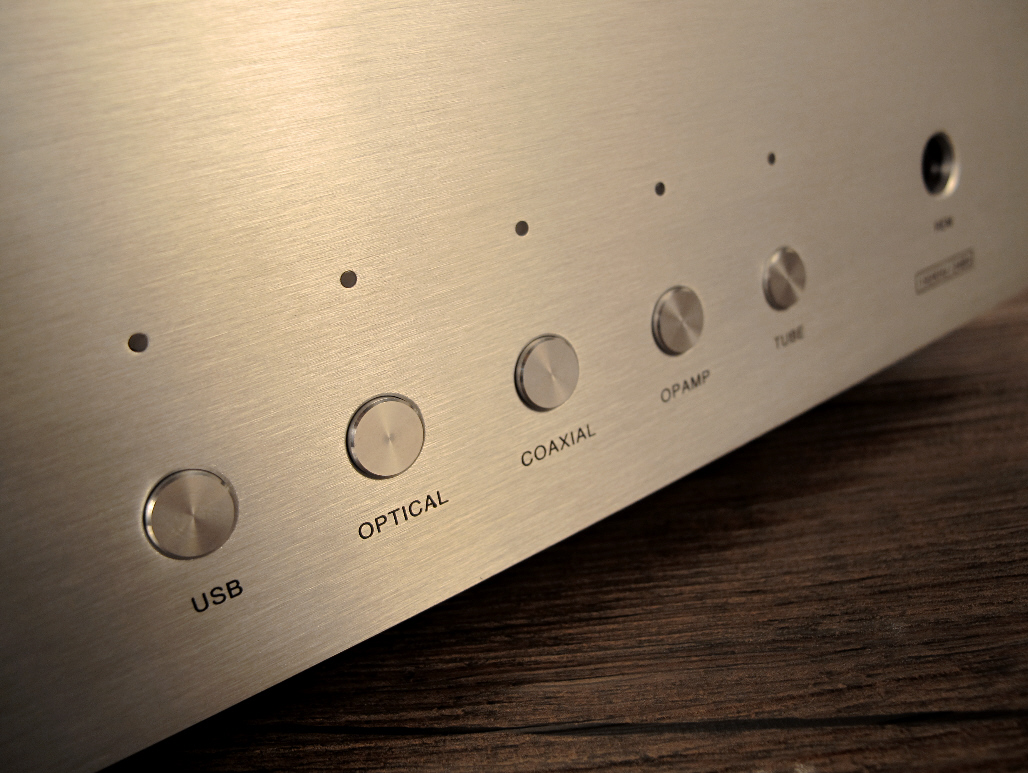 YAQIN DIGITAAL ANALOOG CONVERTER DAC-K9