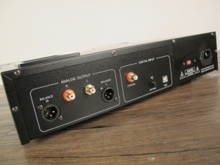 YAQIN DIGITAAL ANALOOG CONVERTER DAC-K9